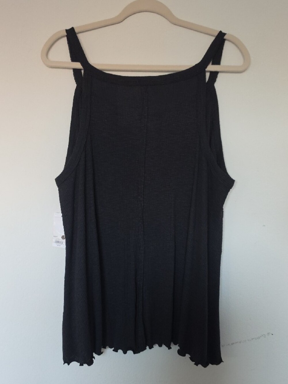 SO Black Ribbed Button-Front Cami Tank - Picture 3 of 4